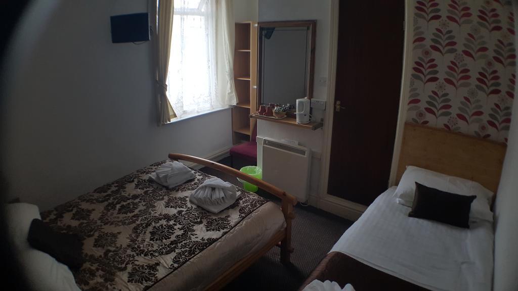 Bed and Breakfast The Manuela Rose Blackpool Zewnętrze zdjęcie